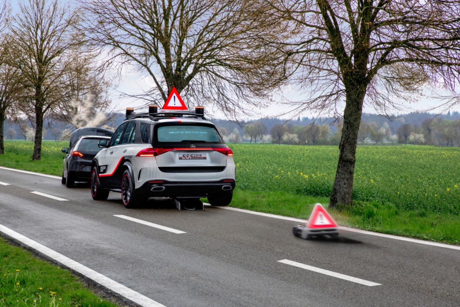Mercedes ESF 2019: il triangolo è un robot