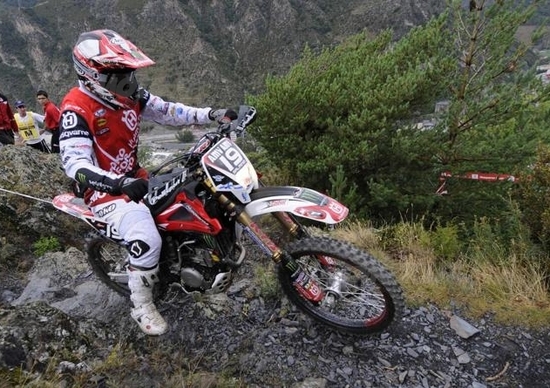 Ultima tappa del Campionato Mondiale di Enduro in Francia Ultima tappa del Campionato Mondiale di Enduro in Francia