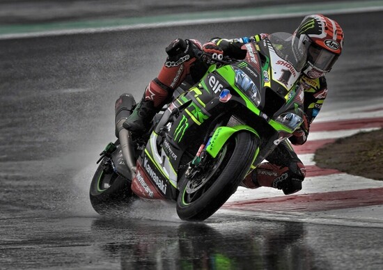 SBK 2019 - Rea è primo sotto la pioggia a Magny Cours SBK 2019 - Rea è primo sotto la pioggia a Magny Cours