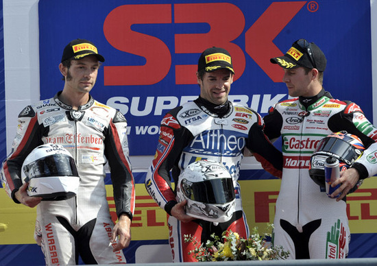 Checa vince Gara 1 a Portimao Checa vince Gara 1 a Portimao