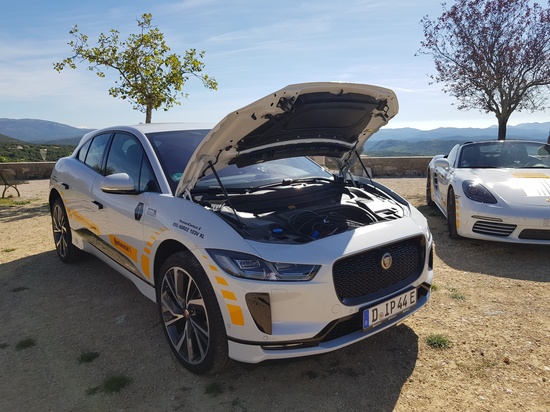 Black Chili Driving Experience 2019 su Route Napoléon e Grand Canyon - Jaguar I-Pace