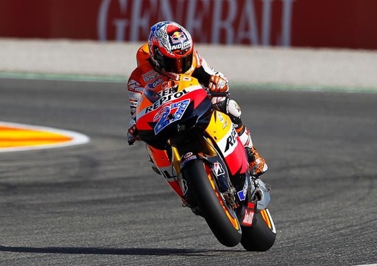 Stoner conquista la pole a Valencia Stoner conquista la pole a Valencia