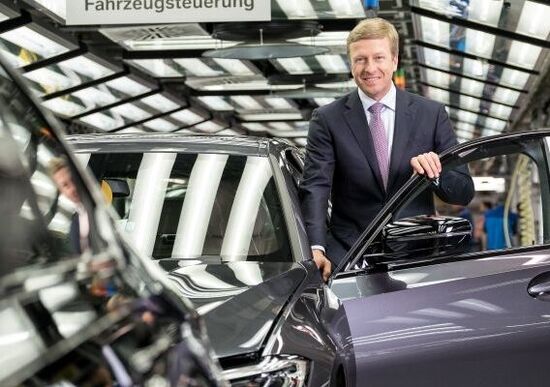 BMW, spinta sull'elettrico, ma spazio anche per l'idrogeno. Parola del CEO Zipse BMW, spinta sull'elettrico, ma spazio anche per l'idrogeno. Parola del CEO Zipse