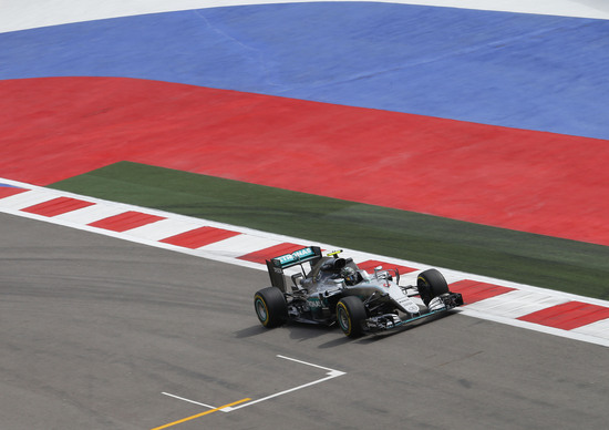 F1, Gp Russia 2016, Rosberg: «Innegabile la sfortuna dei rivali, ma gli avversari non mancheranno» F1, Gp Russia 2016, Rosberg: «Innegabile la sfortuna dei rivali, ma gli avversari non mancheranno»
