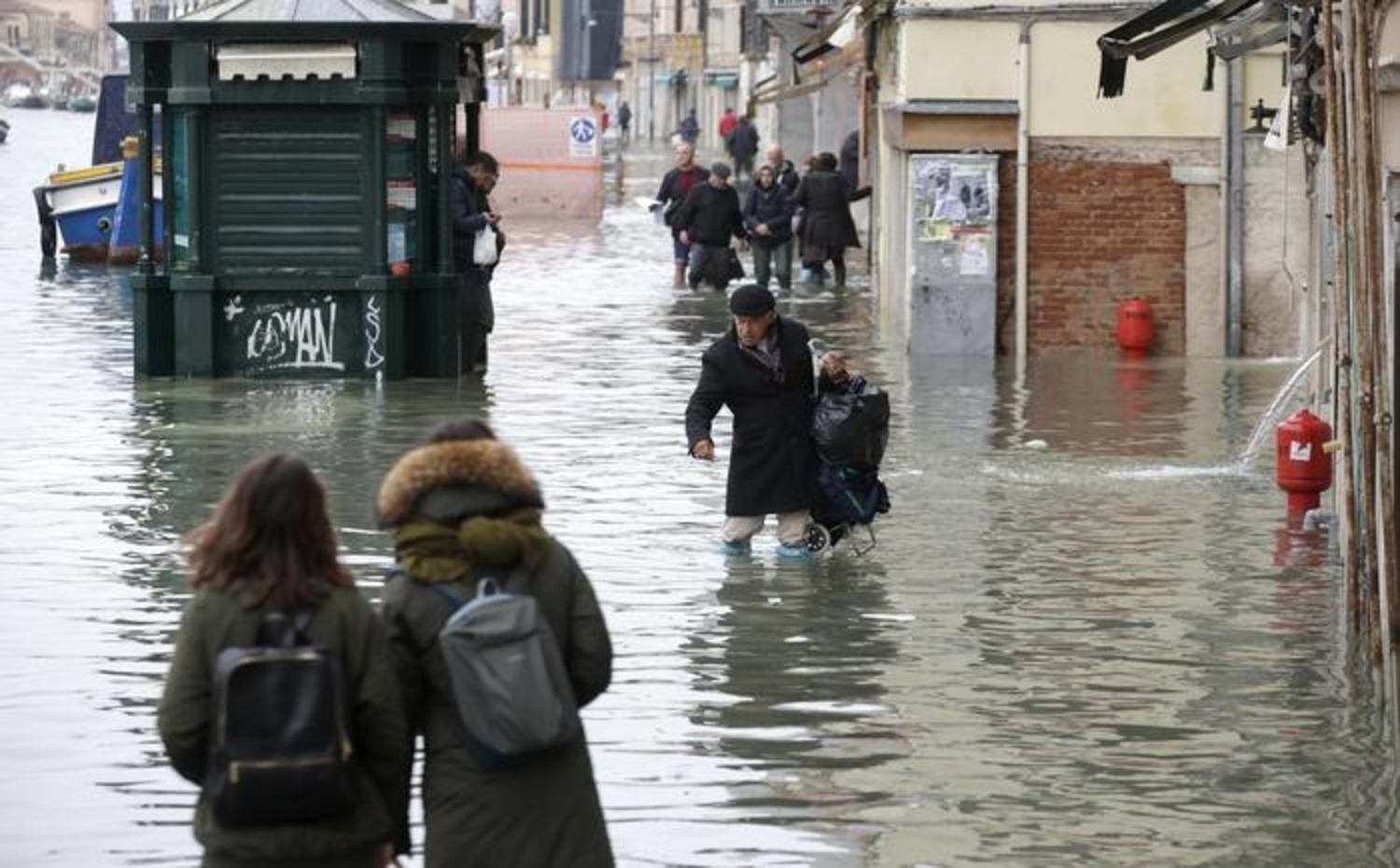 Venezia inondata, ma non solo: nel 2100 potrebbe sparire un’area grande quanto la Liguria