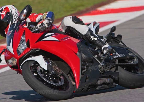 Honda CBR1000RR Fireblade 2012 Honda CBR1000RR Fireblade 2012