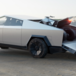 Tesla CyberTruck, il pickup perfetto per i motociclisti