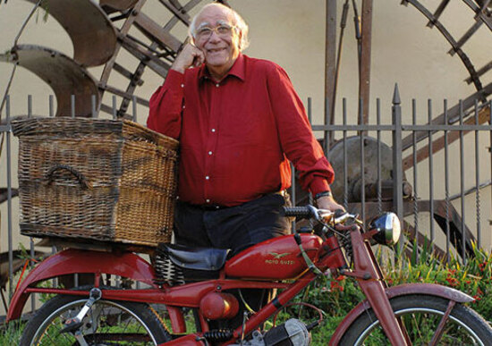 Giovanni Rana: il re dei tortellini socio onorario del Moto Guzzi The Club Giovanni Rana: il re dei tortellini socio onorario del Moto Guzzi The Club