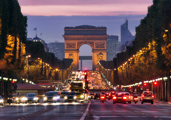 Parigi, cambiano gli Champs-Elysèes? Parigi, cambiano gli Champs-Elysèes?