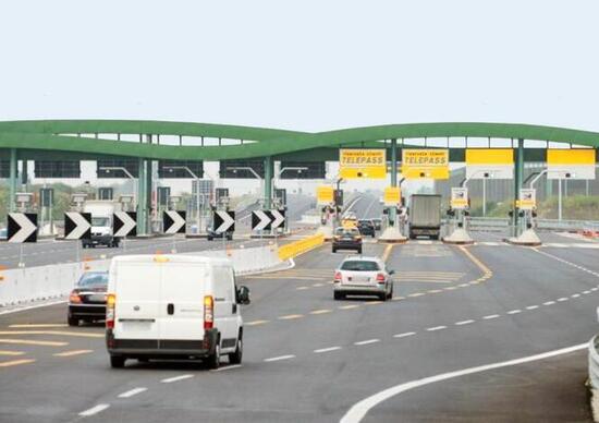 Autostrade: quali aumenti dall’1 gennaio 2020. Congelati i pedaggi sul 95% della rete Autostrade: quali aumenti dall’1 gennaio 2020. Congelati i pedaggi sul 95% della rete
