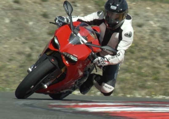 Nico Cereghini torna a correre nel CIV con la Ducati Panigale! Nico Cereghini torna a correre nel CIV con la Ducati Panigale!
