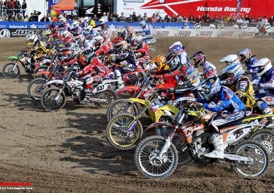 Battig, Bracesco e Fontanesi vincono la 1ª gara del Campionato Italiano MX Battig, Bracesco e Fontanesi vincono la 1ª gara del Campionato Italiano MX