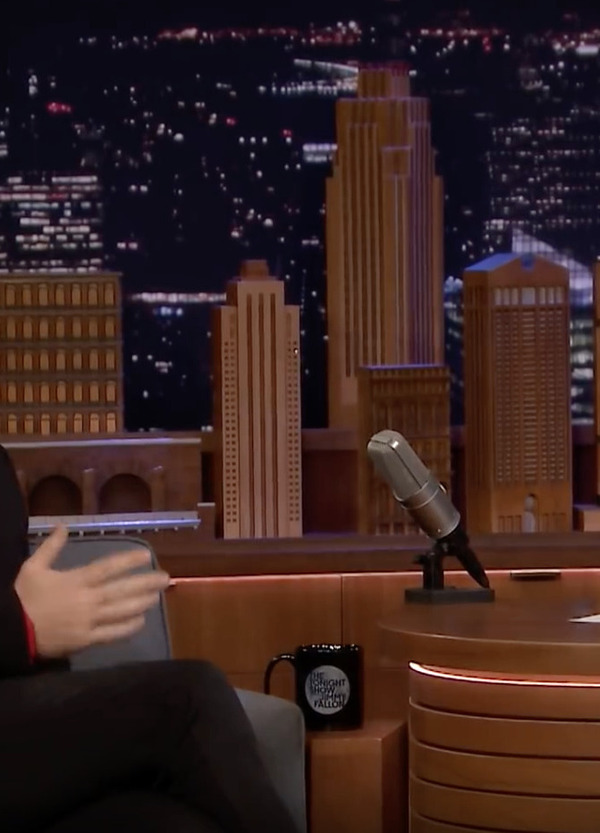 Ewan McGregor da Jimmy Fallon racconta lavventura sulla LiveWire