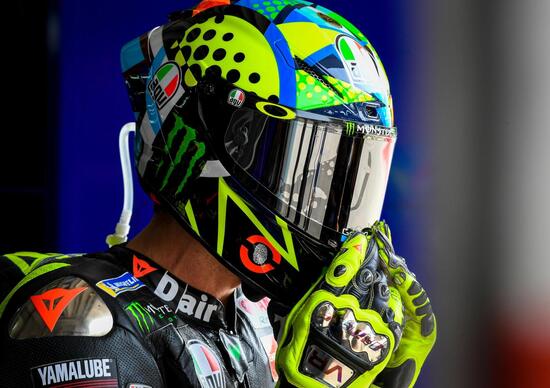Test MotoGP a Sepang, Valentino Rossi: Lorenzo dà sempre consigli interessanti Test MotoGP a Sepang, Valentino Rossi: Lorenzo dà sempre consigli interessanti