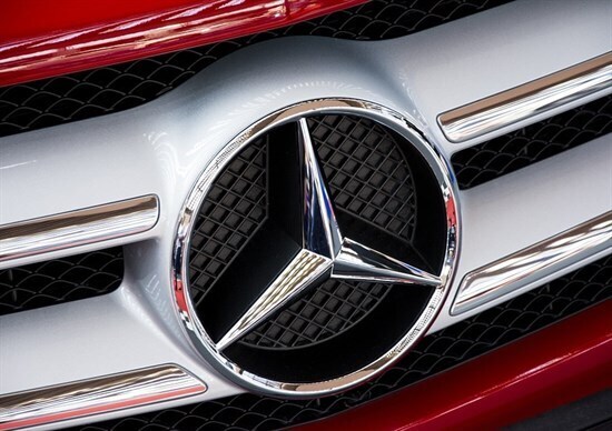 Mercedes, riprende la produzione a Pechino Mercedes, riprende la produzione a Pechino