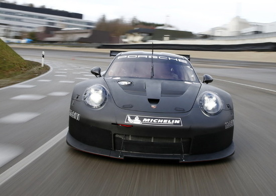 Porsche 911 GTE 2017, ecco le prime immagini Porsche 911 GTE 2017, ecco le prime immagini