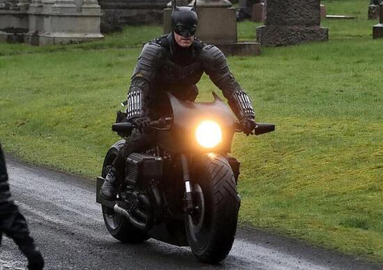 Cinema e moto. Da quella di Batman alla Vespa Cinema e moto. Da quella di Batman alla Vespa