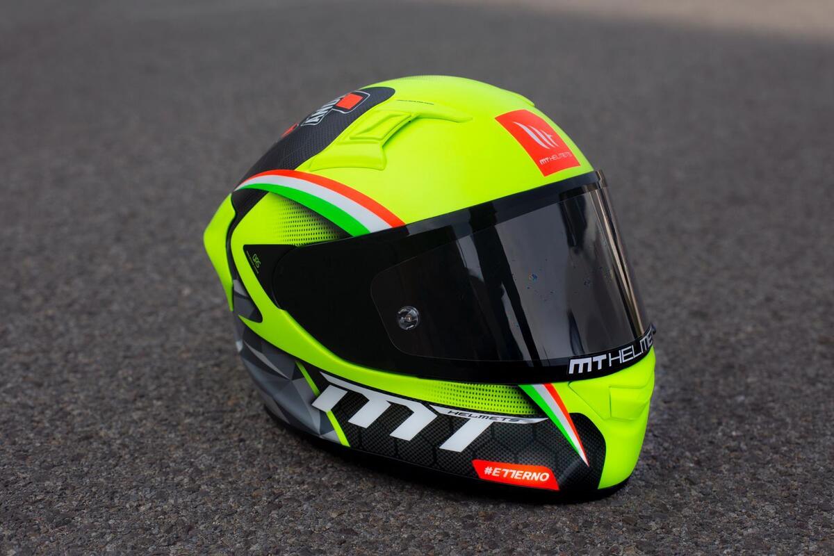 MT Helmets e Stefano Nepa insieme in Moto3 - Accessori - Moto.it