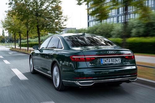 Audi A8 2020: novità V8 mild hybrid benzina e diesel - News - Automoto.it