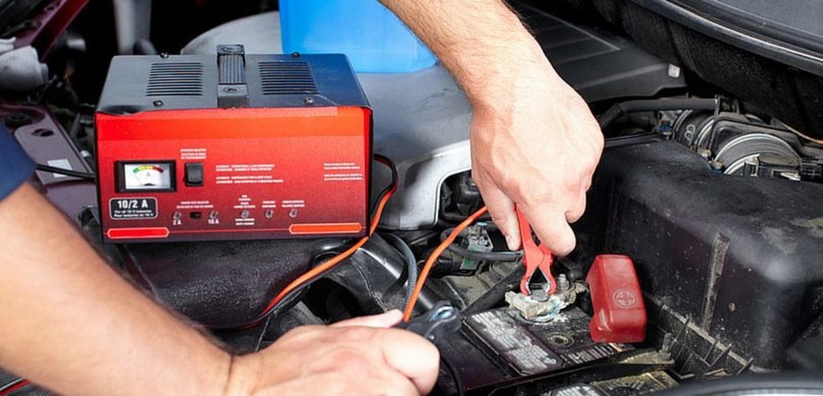 quando si scarica la batteria della macchina