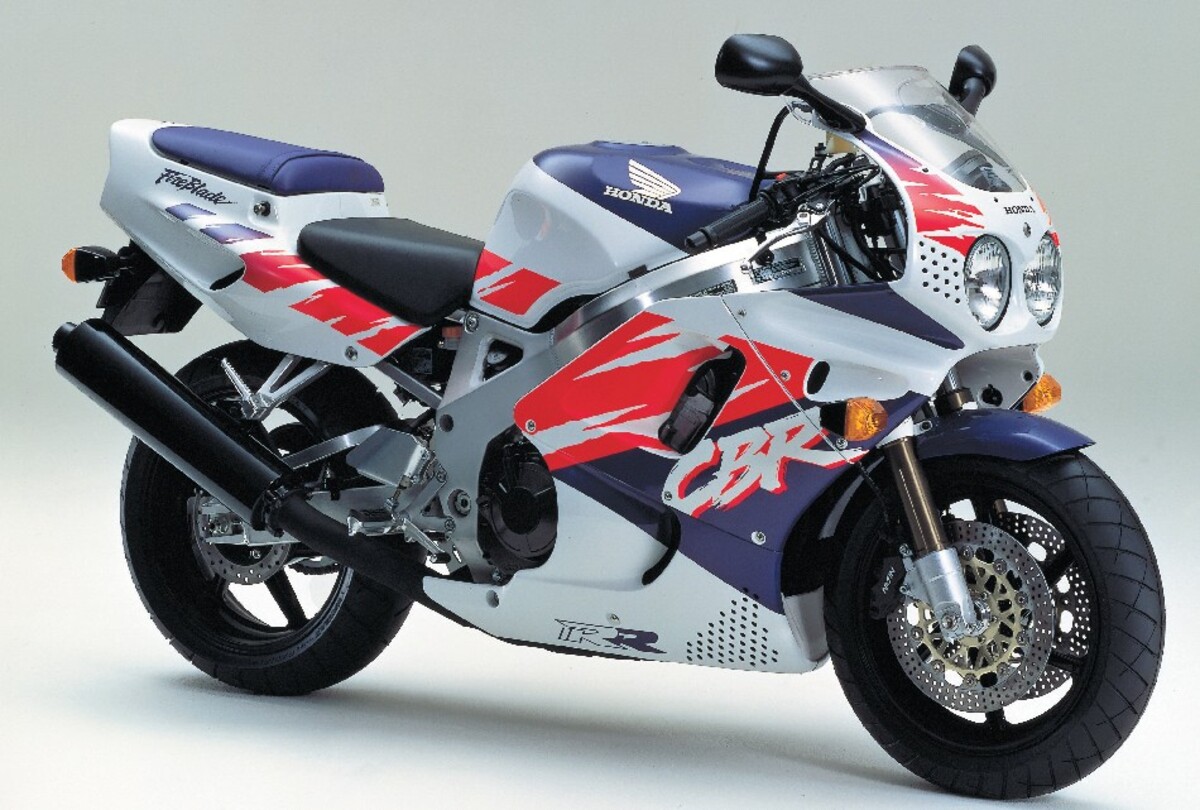 Honda cbr 900 rr