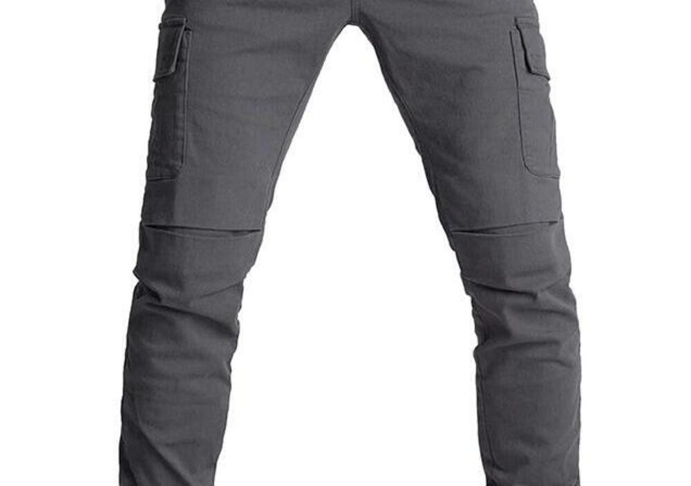 5 pantaloni da moto fighi - mowmag.com