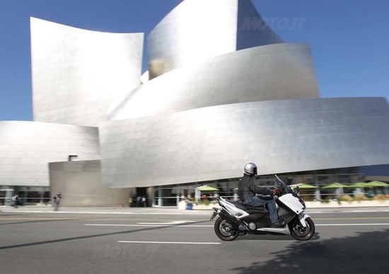 Yamaha TMAX 530 premiato con il Red Dot Design Award Yamaha TMAX 530 premiato con il Red Dot Design Award