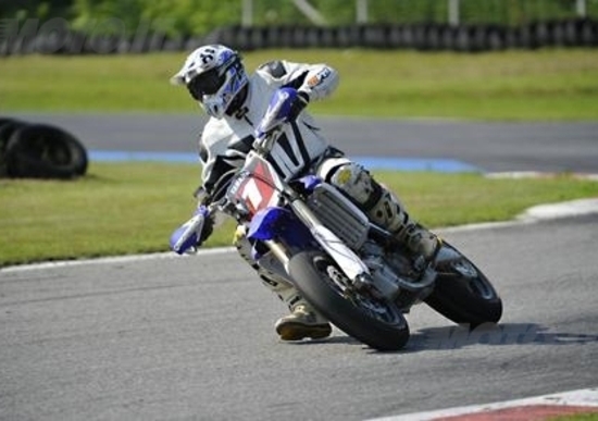 Trofeo Yamaha SM. Siamo scesi in pista con la YZ 450 SM Trofeo Yamaha SM. Siamo scesi in pista con la YZ 450 SM