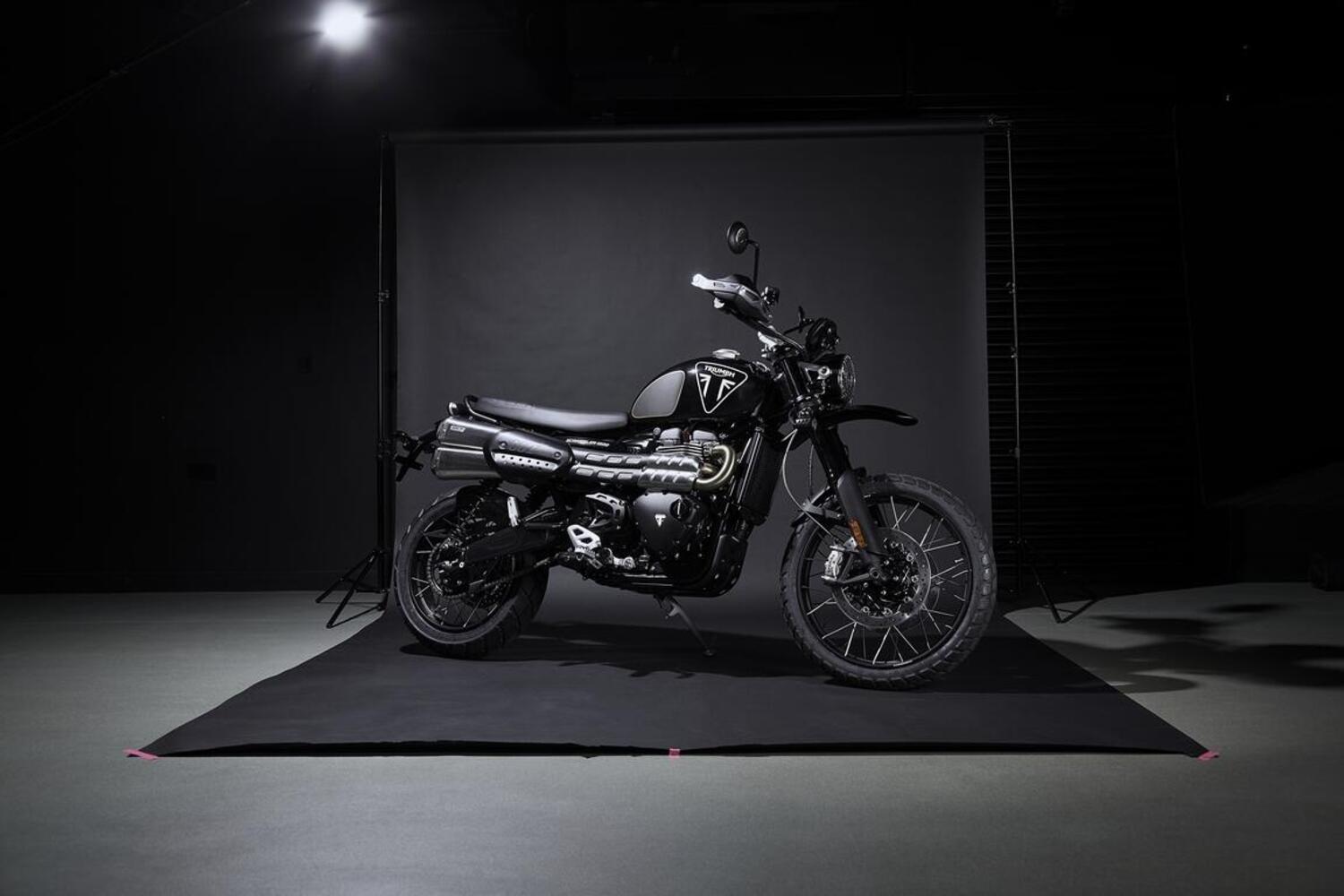 Triumph Scrambler 1200 Bond Edition