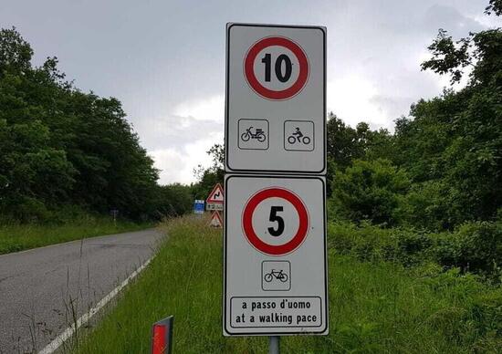 Arezzo, strade dissestate. Limite a 10 km/h per le moto Arezzo, strade dissestate. Limite a 10 km/h per le moto