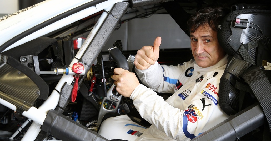 Zanardi, operazione risveglio: «Le condizioni restano gravi, ma è stabile»