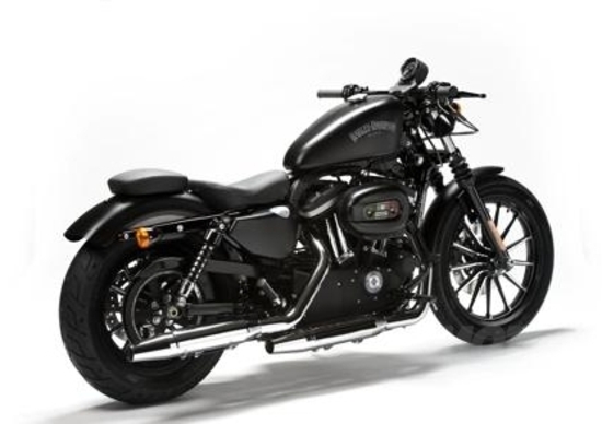 Una Harley-Davidson per i Vigili Urbani di Roma Una Harley-Davidson per i Vigili Urbani di Roma