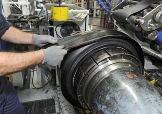 Michelin. Come nascono gli pneumatici da corsa Michelin. Come nascono gli pneumatici da corsa