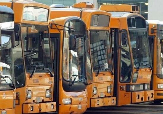 Asstra: «Per la scuola servono 20.000 bus e 31.000 autisti» Asstra: «Per la scuola servono 20.000 bus e 31.000 autisti»