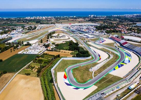 A Misano tribune con distanziamento, 17 varchi e una app. Intanto Ezpeleta predica ottimismo A Misano tribune con distanziamento, 17 varchi e una app. Intanto Ezpeleta predica ottimismo