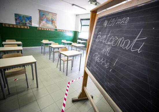 Un alunno su due andrà a scuola in auto (o in moto) Un alunno su due andrà a scuola in auto (o in moto)