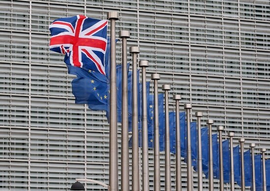 Brexit, l'allarme dell'industria automobilistica: senza accordo un buco da 110 miliardi di euro Brexit, l'allarme dell'industria automobilistica: senza accordo un buco da 110 miliardi di euro