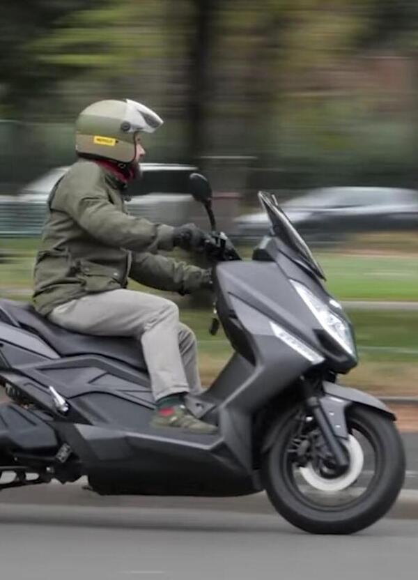 Jonway MJS-E Sport. Lo scooterone elettrico da 130 km/h