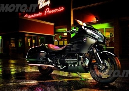 Honda Goldwing F6B e Forza 300 a EICMA 2012 Honda Goldwing F6B e Forza 300 a EICMA 2012
