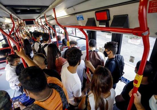 Allarme capienza mezzi pubblici: confronto in vista tra governo ed enti locali Allarme capienza mezzi pubblici: confronto in vista tra governo ed enti locali