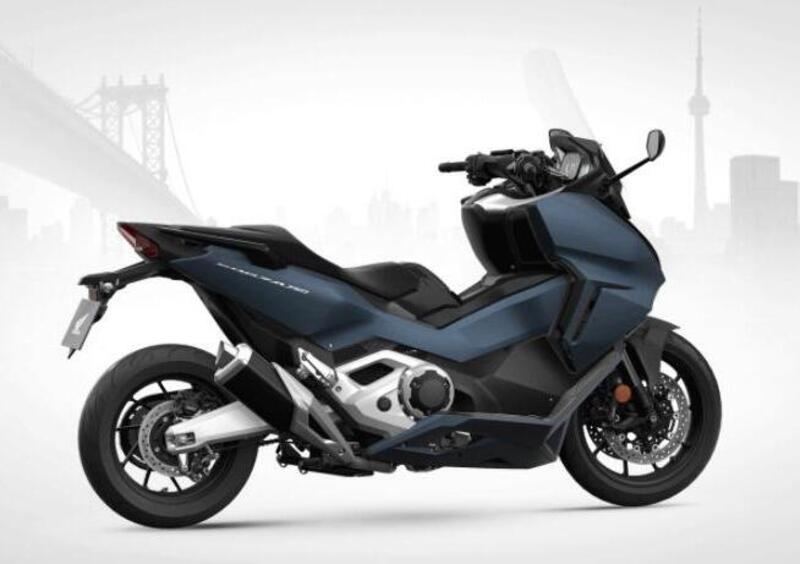 honda forza 750 consumi