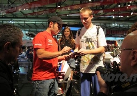 Haslam a EICMA 2012: Sono contento di essere tornato in Honda Haslam a EICMA 2012: Sono contento di essere tornato in Honda