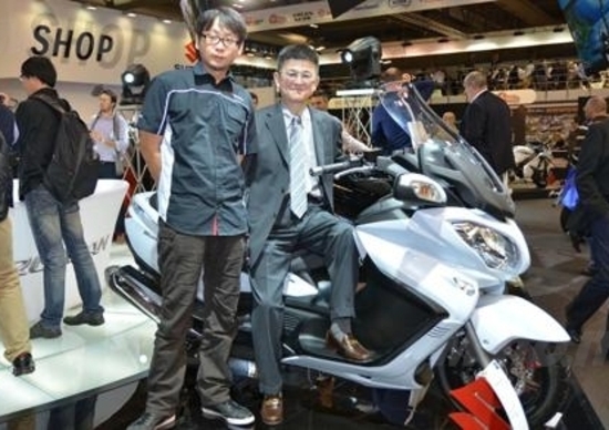 Suzuki Burgman 650: faccia a faccia con gli autori! Suzuki Burgman 650: faccia a faccia con gli autori!