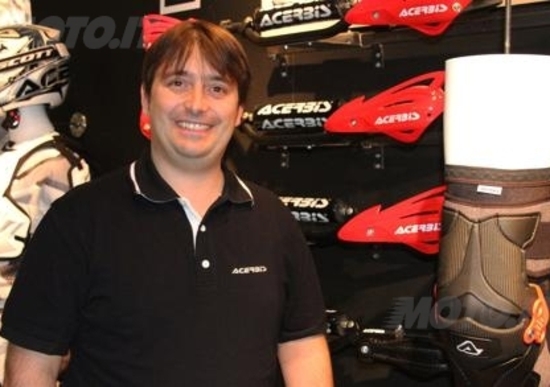 Guido Acerbis. I primi 40 anni di un’azienda italiana che il mondo ci invidia Guido Acerbis. I primi 40 anni di un’azienda italiana che il mondo ci invidia