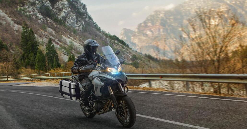 Mercato moto. Ottobre frena: vendite a -13,9%. Benelli TRK 502 è la preferita