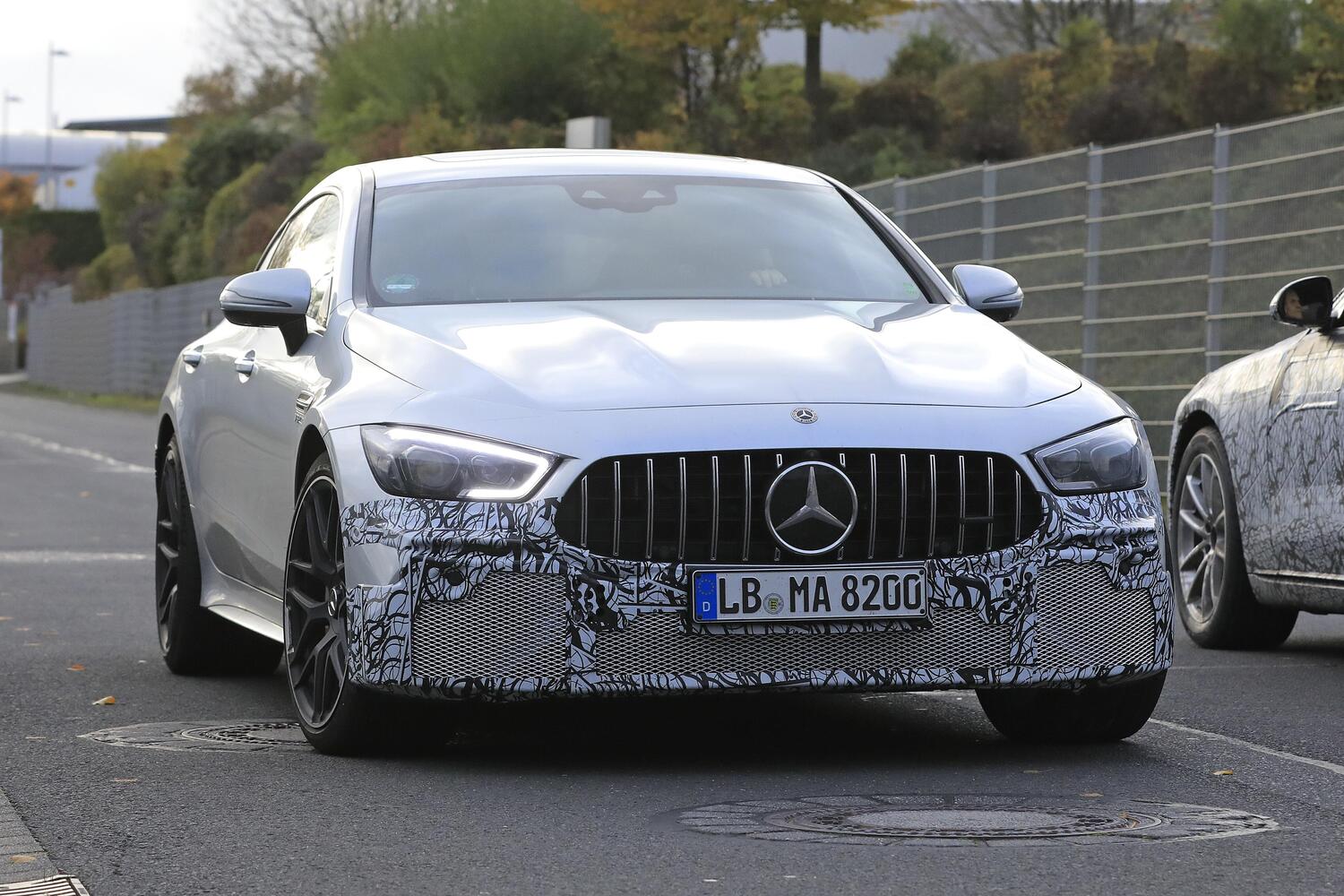 Mercedes-AMG GT 4 Coupé restyling, le foto spia