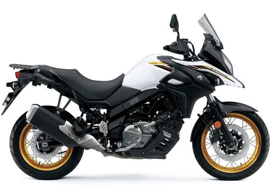 Suzuki V-Strom 650 XT 2021: Euro 5 e nuovi colori. Svelata in Australia Suzuki V-Strom 650 XT 2021: Euro 5 e nuovi colori. Svelata in Australia