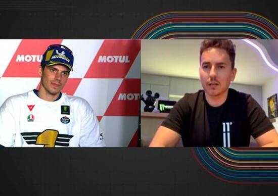 Jorge Lorenzo: complimenti (con gaffe) in diretta a Joan Mir Jorge Lorenzo: complimenti (con gaffe) in diretta a Joan Mir