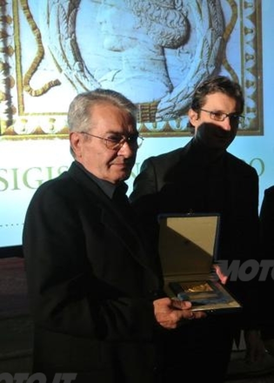 Massimo Tamburini premiato con il Sigismondo d'Oro Massimo Tamburini premiato con il Sigismondo d'Oro