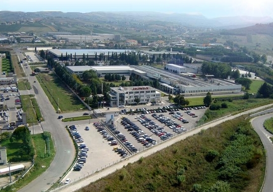 Honda rilancia la fabbrica di Atessa. Nasce New Honda Italy Honda rilancia la fabbrica di Atessa. Nasce New Honda Italy